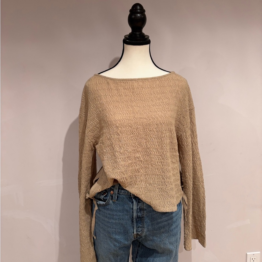 Unique- Zara Lightweight Taupe Textured Knit Top with Ties in the Side- Small